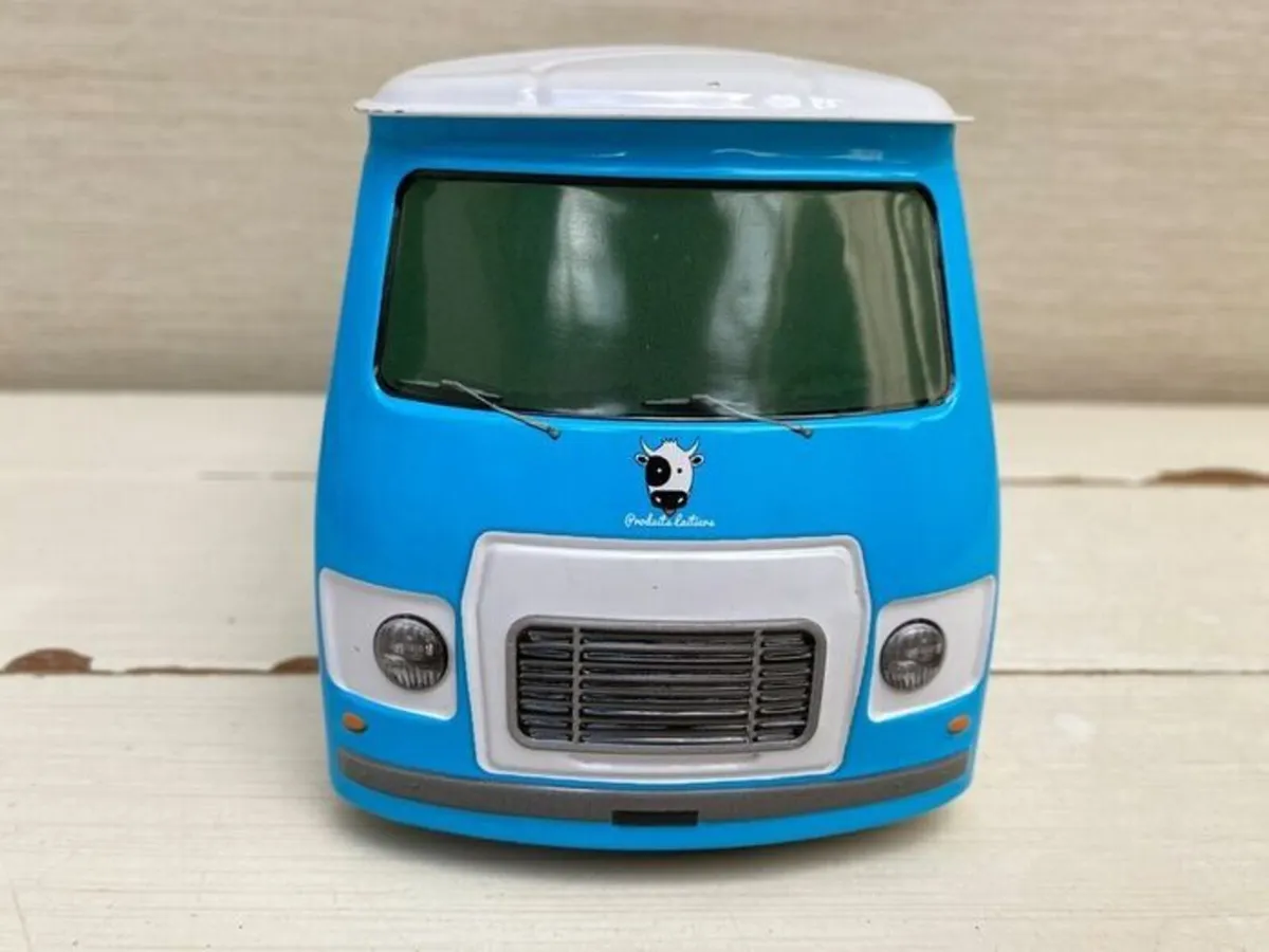 Biscuit Tin - Image 3
