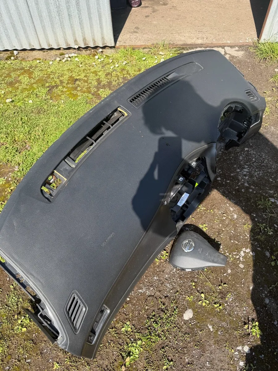 Nissan Pulsar Parts 1.2 Petrol 2016 - Image 1