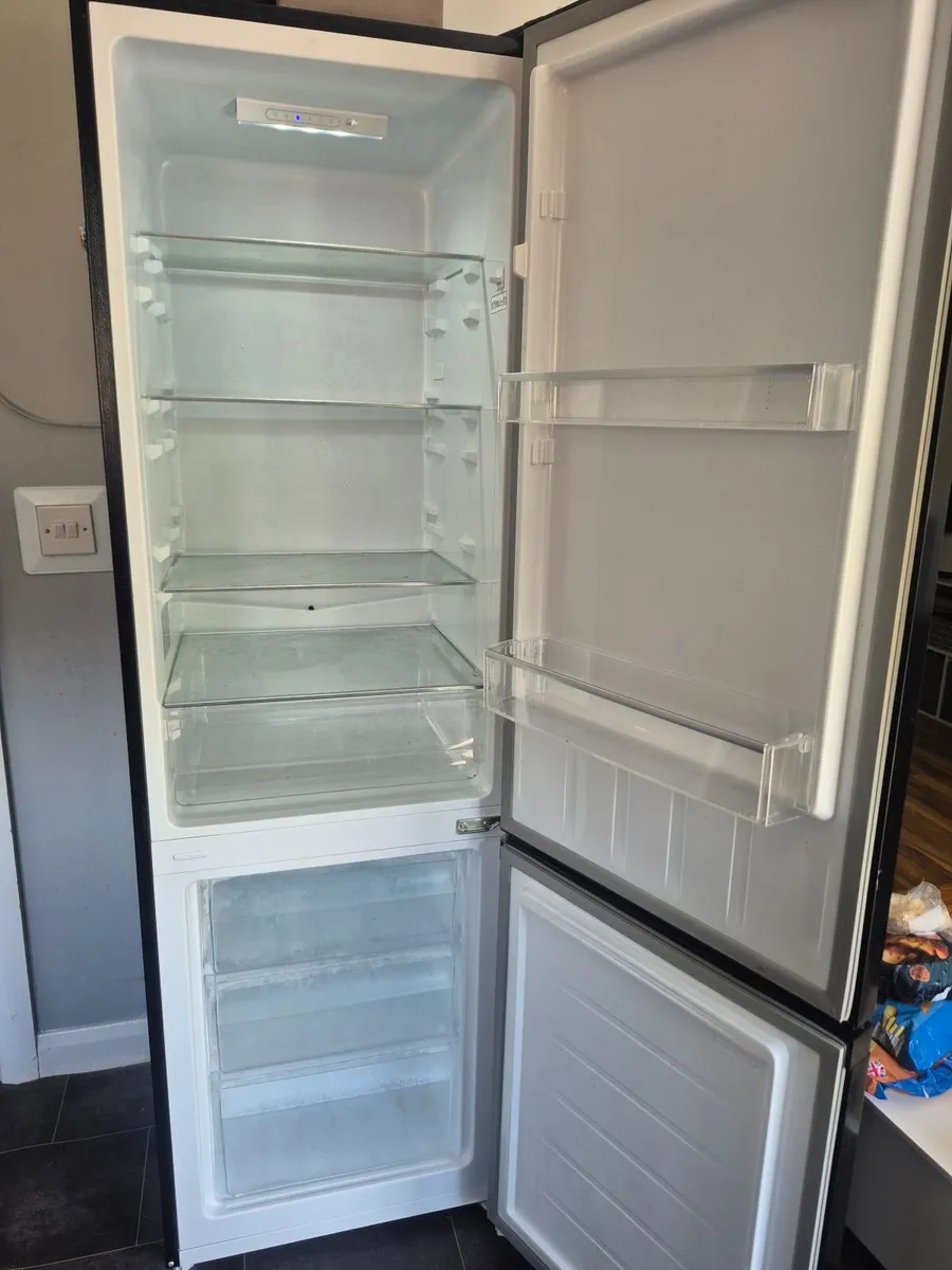 Fridgefreezer - Image 1