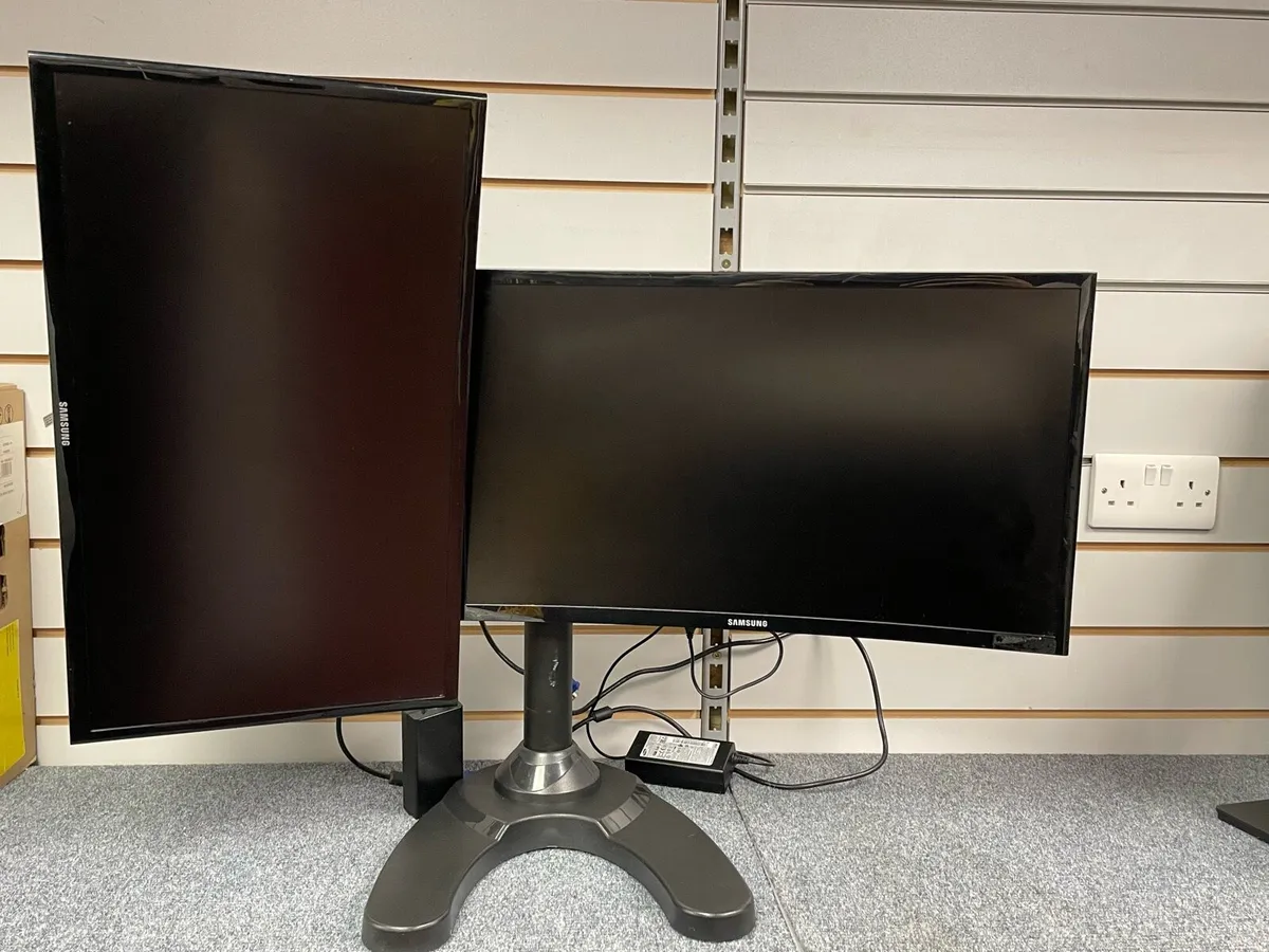 Double Samsung Monitors + Stand - Image 1