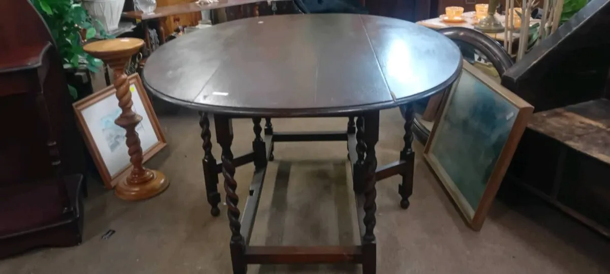 Vintage Mahogany Drop Leaf Dining Table - Image 1