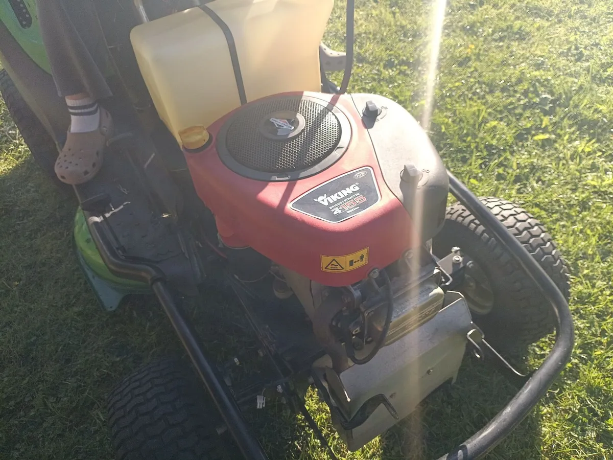 Ride on Lawnmower VIKING MT5097 - Image 4