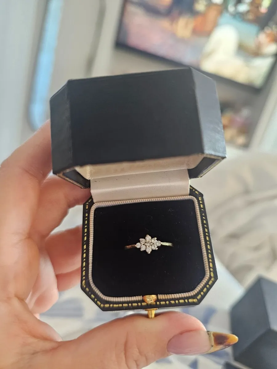 Diamond engagement ring - Image 3