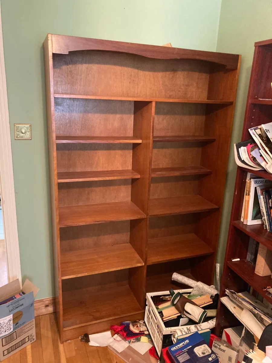 Bookcase / Bookshelf - Mid Century - Large. - Image 1