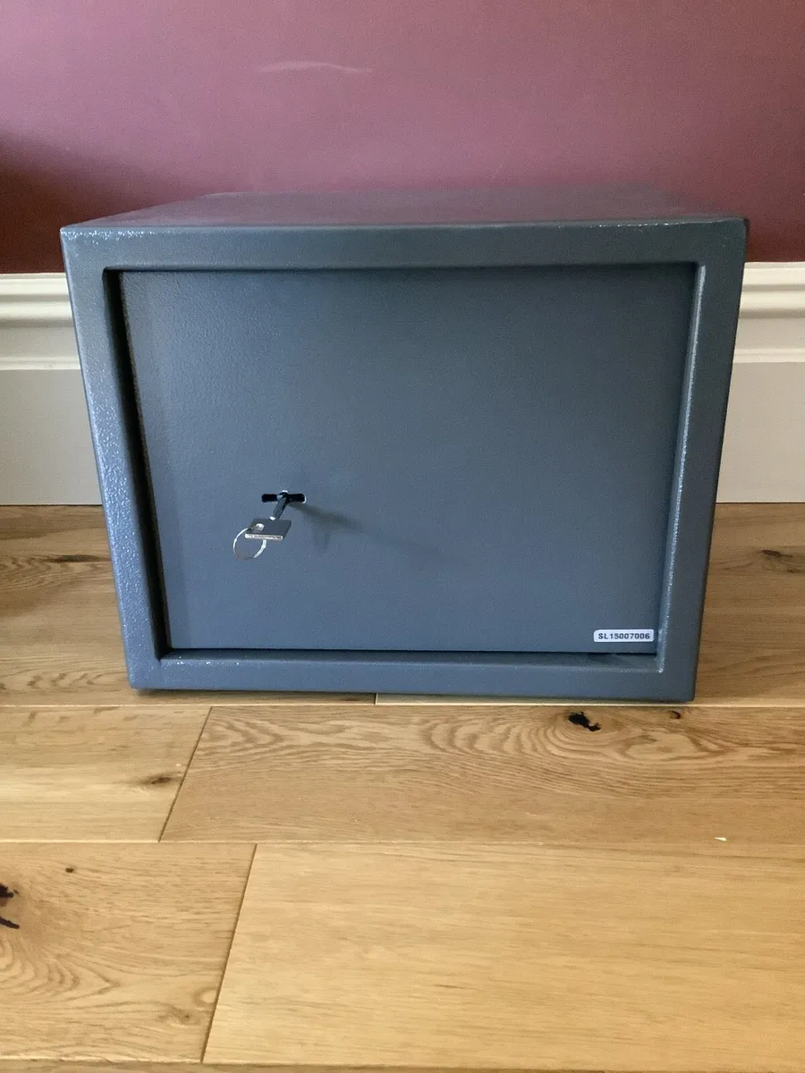 Safe - Image 1