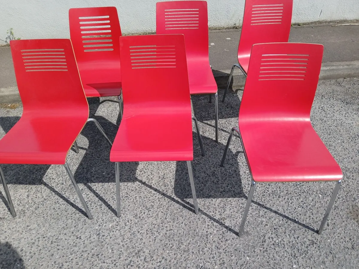 Chairs 💺 💺 💺 💺  lot of (6)...delivered - Image 3