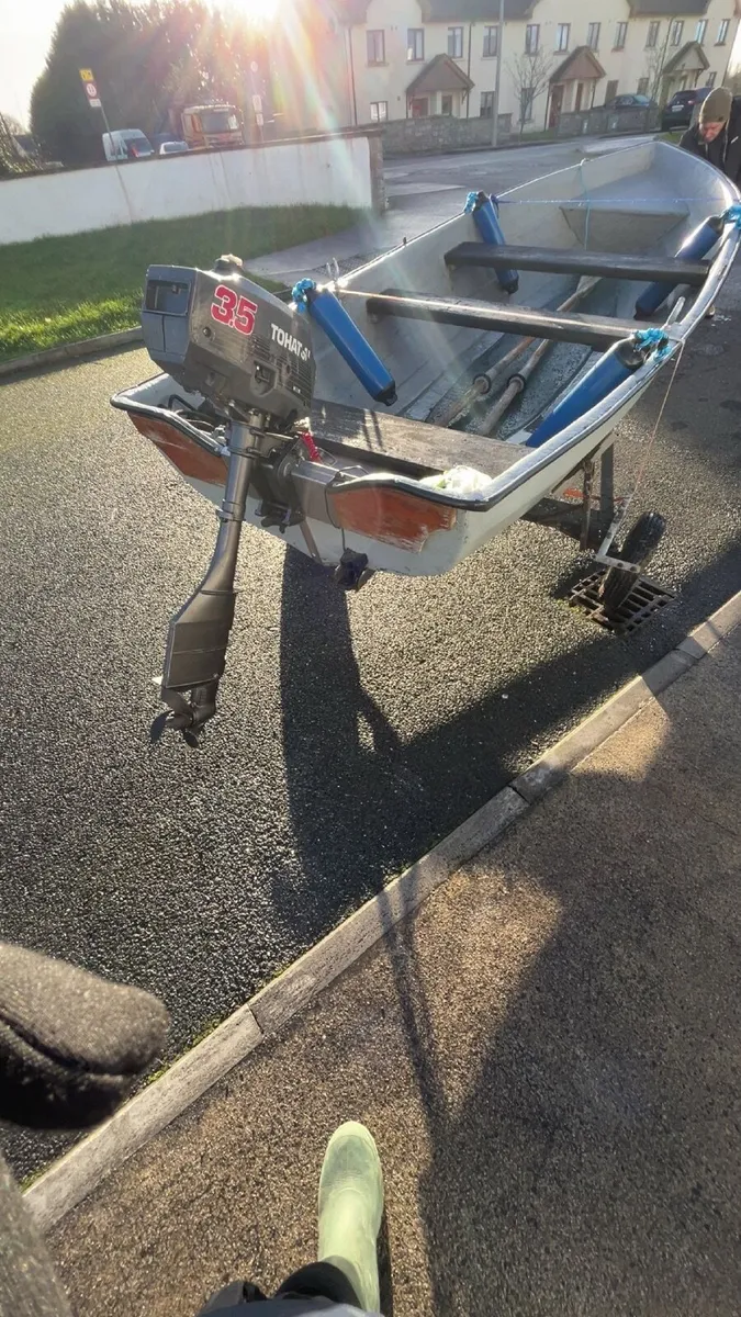 16ft fibreglass boat trailer oars and engine - Image 3