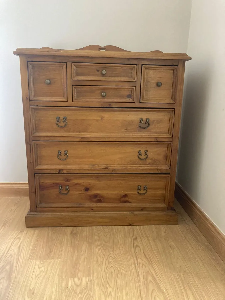 Bedroom furniture - Image 1