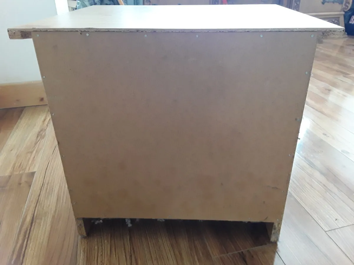 two draw Locker excellent condition - Image 4