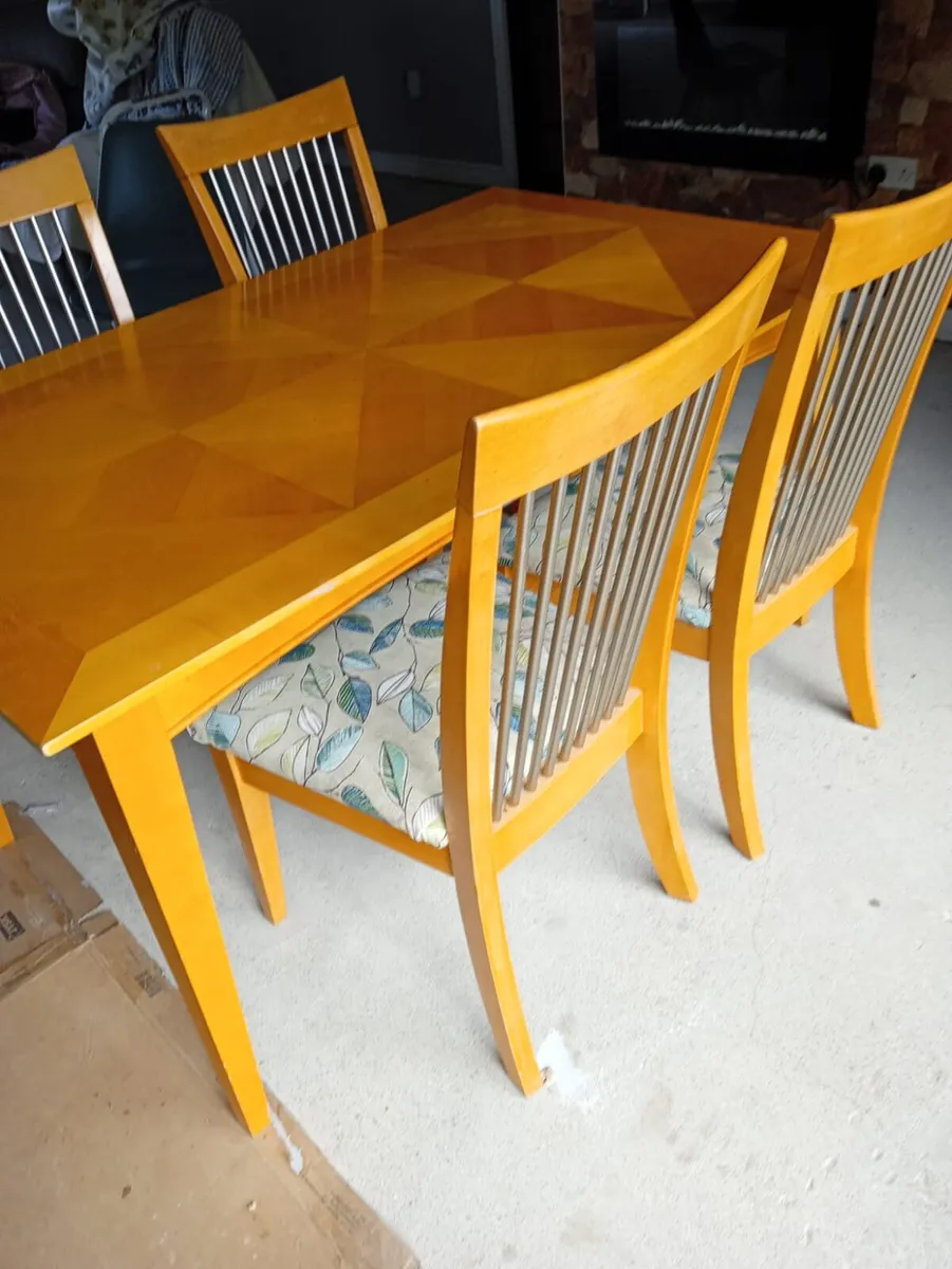 Modern dining table and chairs - Image 1