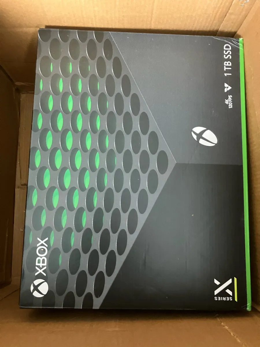 Xbox series x plus accessories - Image 2