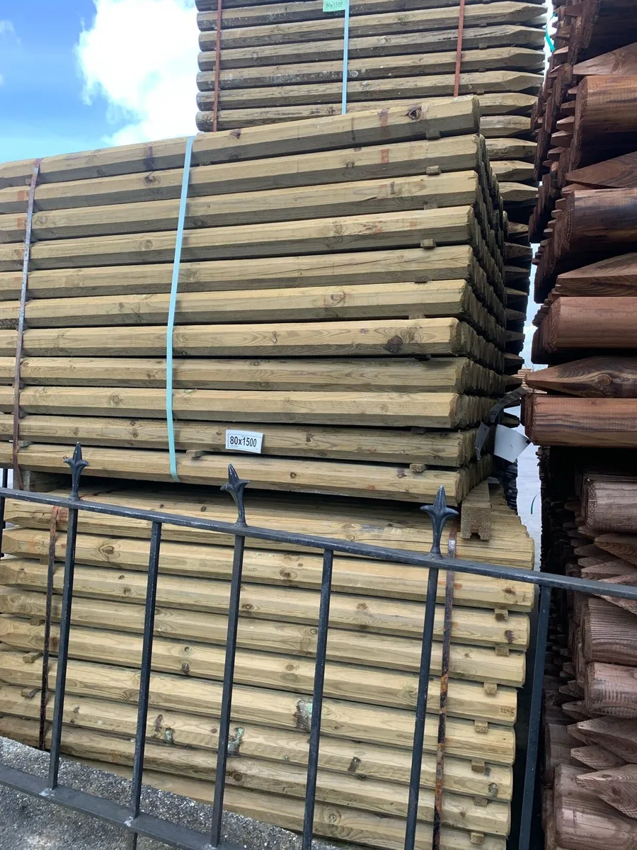Octopost Fencing Stakes - Image 1