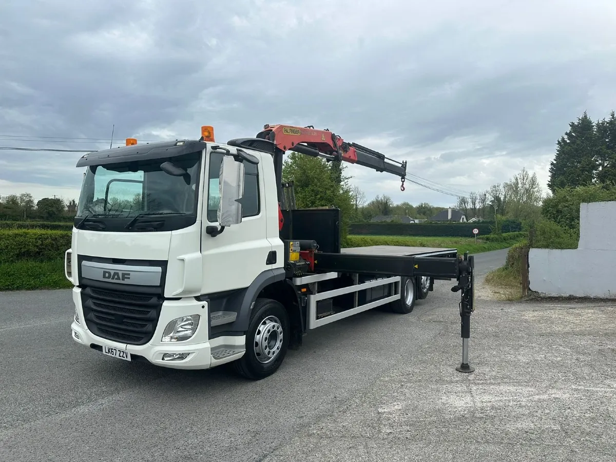 2017 - DAF CF 370 c/w Palfinger Crane - Image 3