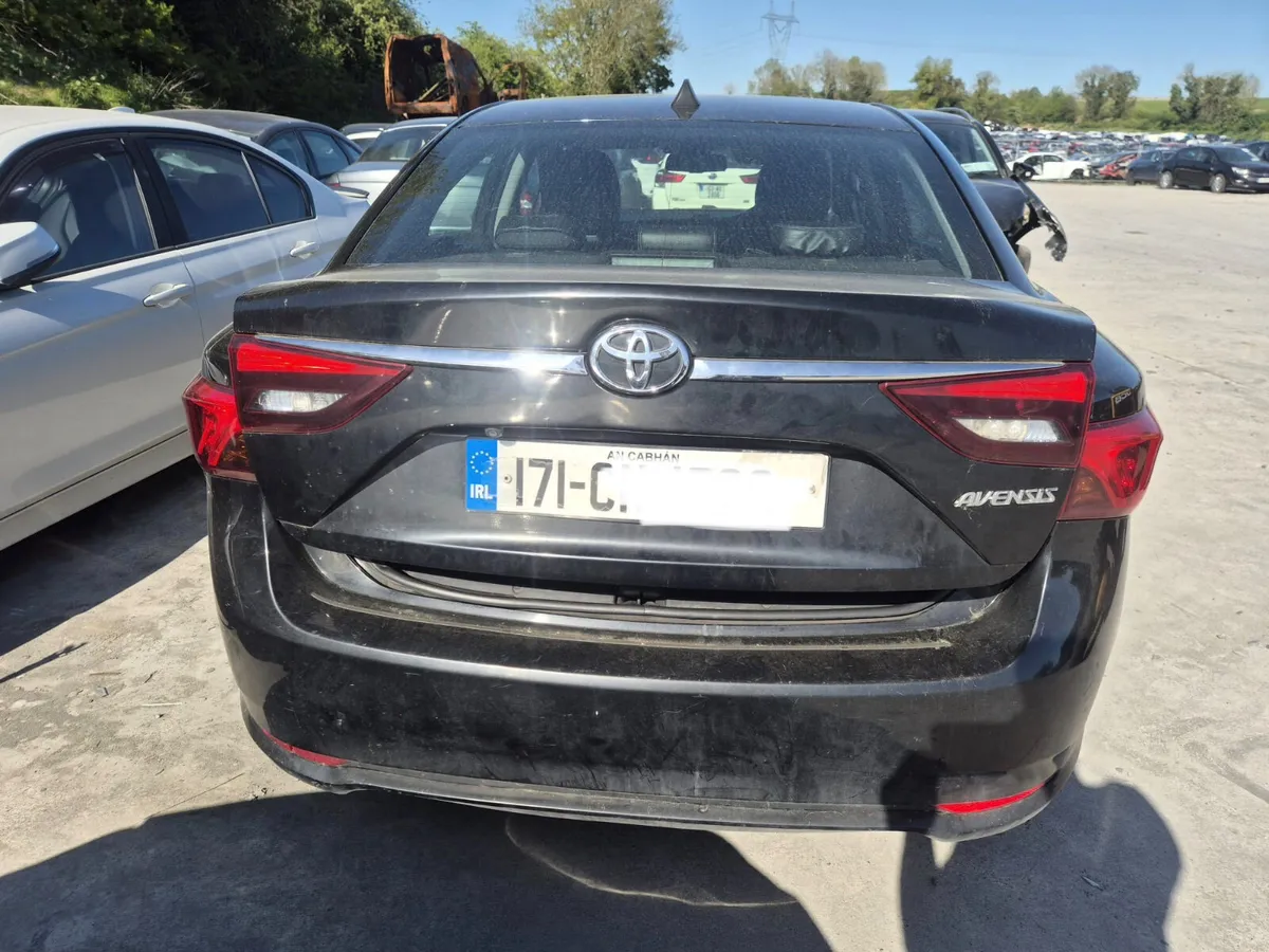 2017 Toyota Avensis 2.0d *For Parts* - Image 2