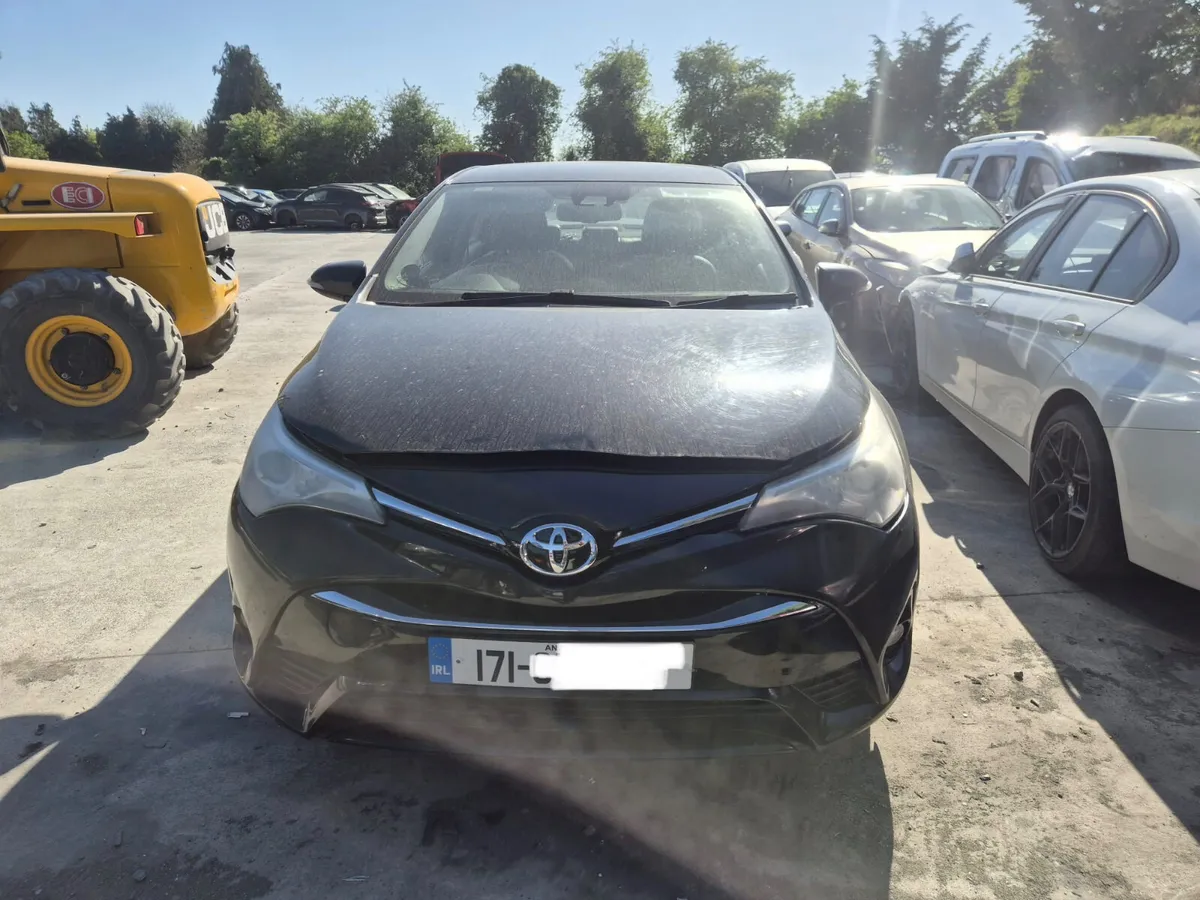 2017 Toyota Avensis 2.0d *For Parts* - Image 1
