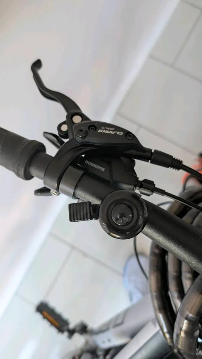 Cube Aim Race Mountain Bike - 9 months old - Image 4