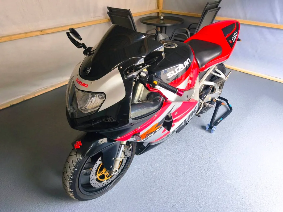2002 Suzuki GSXR 750 - Image 3