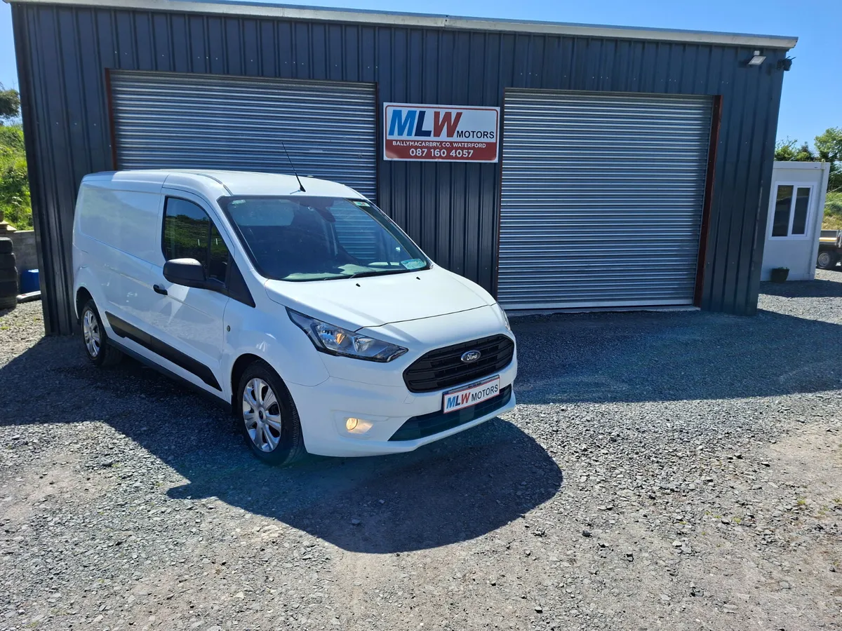 Transit connect 201 1.5 Automatic 3 seat imaculate - Image 1