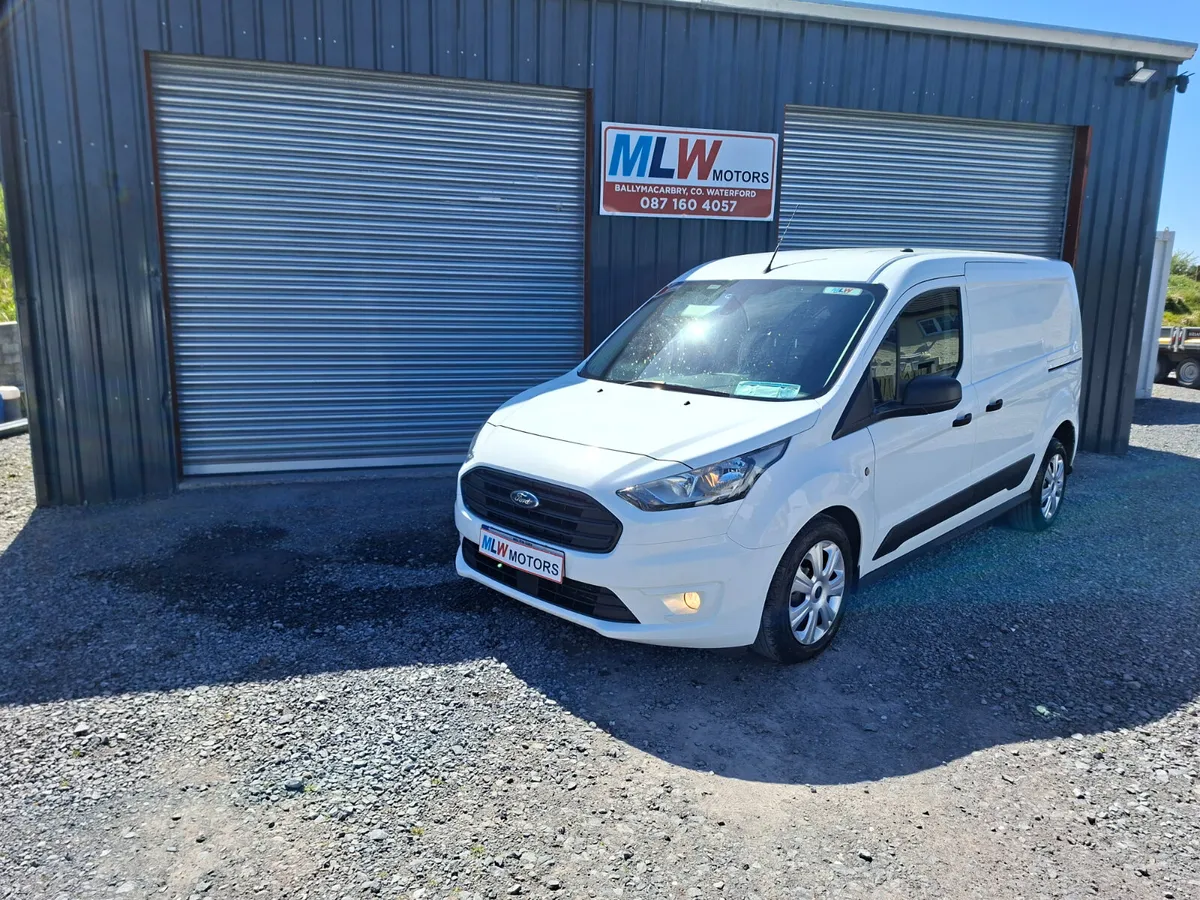 Transit connect 201 1.5 Automatic 3 seat imaculate - Image 2
