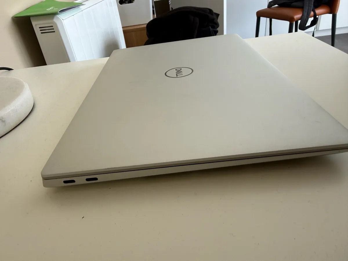 Lenovo XPS 14 9440 - Image 3