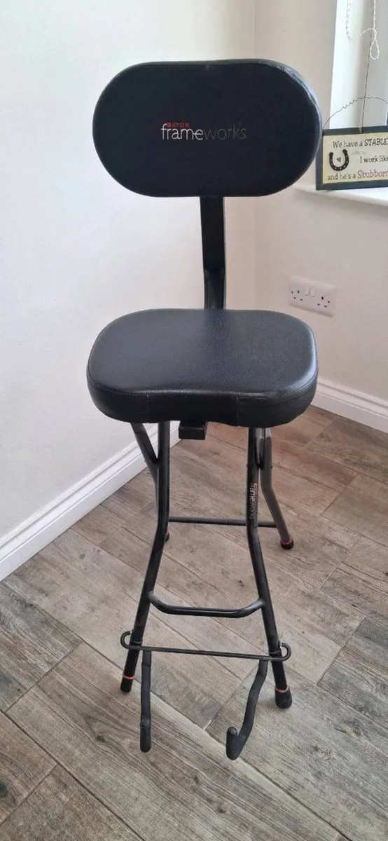 Guitar stool - Image 2