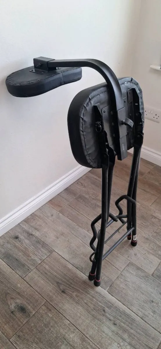 Guitar stool - Image 3