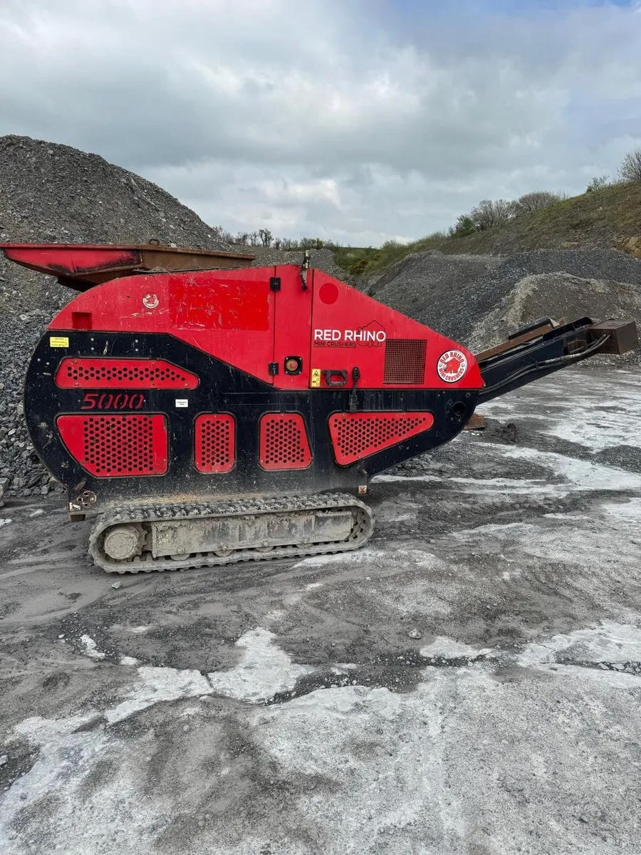 Crusher Red Rhino 5000, Tracked Crusher, 2017, 221 - Image 4