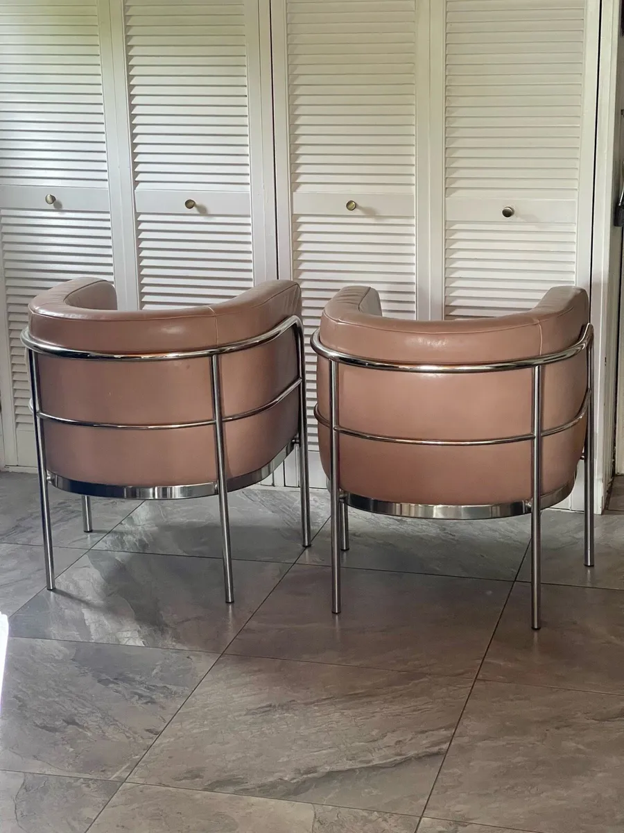 Mid century matching pair of armchairs - Image 2