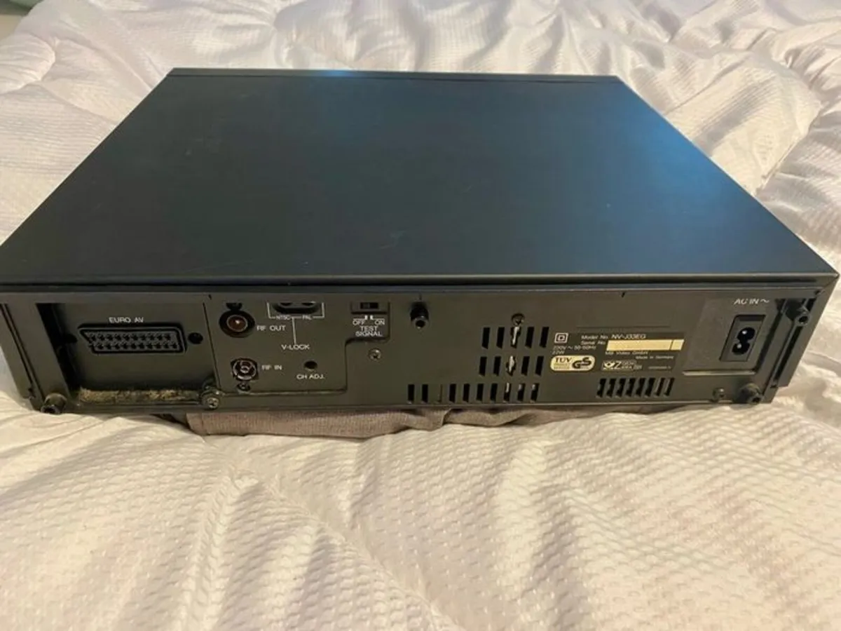 Panasonic Vhs video player - Image 3