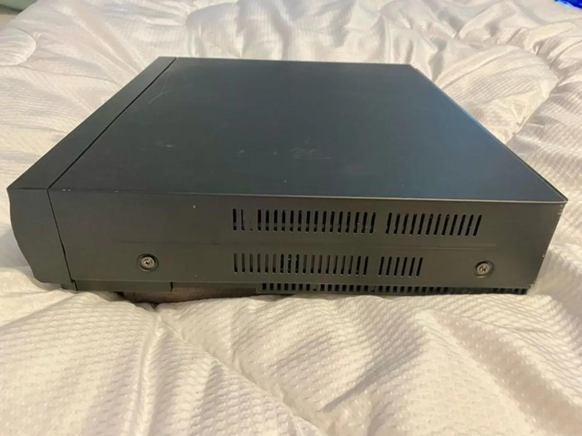 Panasonic Vhs video player - Image 4