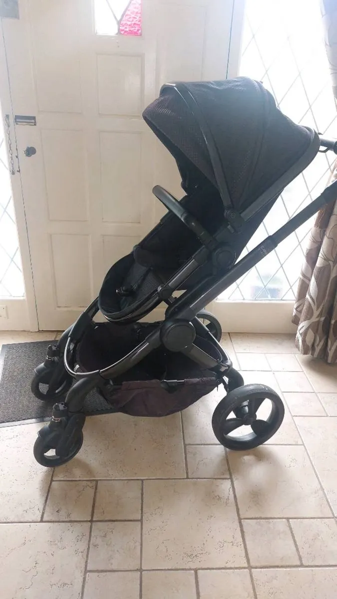 Baby pram - Image 1
