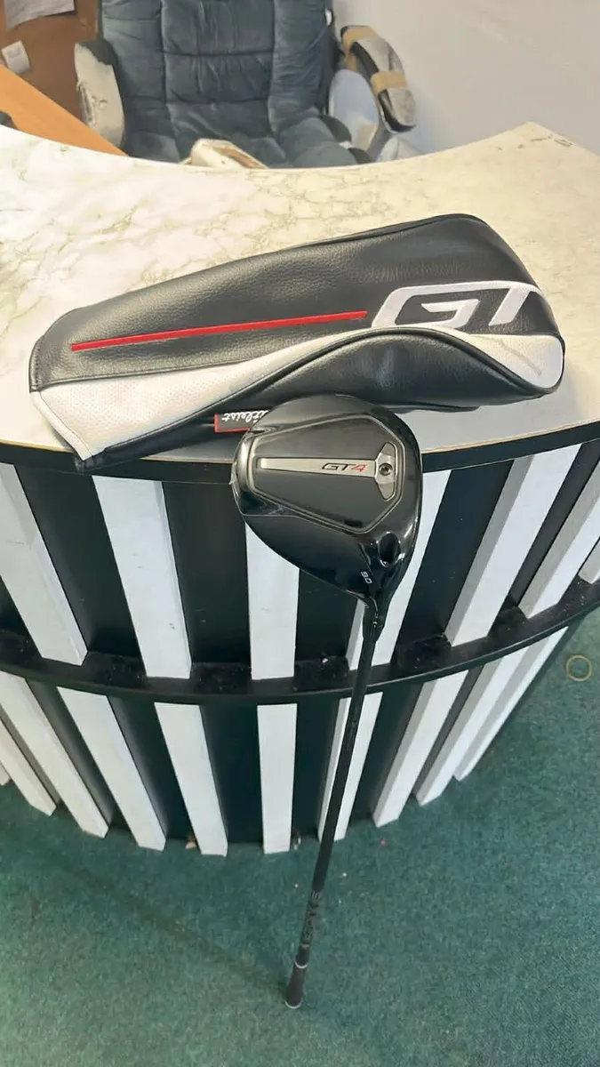 New Titleist GT4 9.0 Px  Hzardus 6.0 €699 Now €499 - Image 2