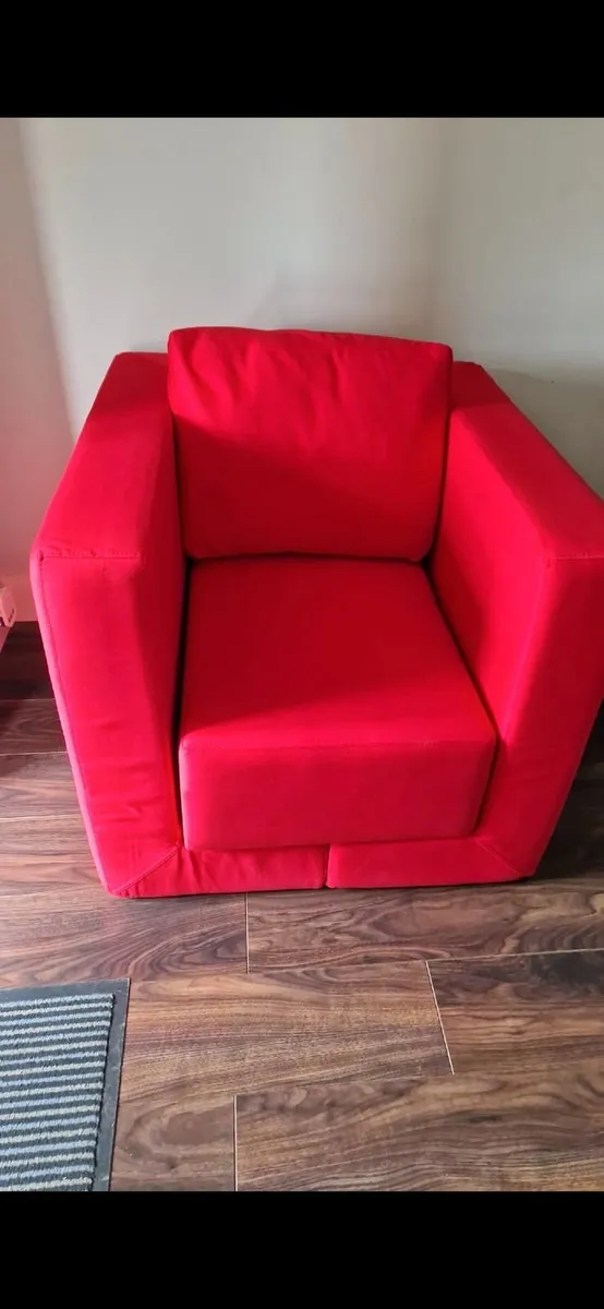 Feydom  Arm Chair - Image 1