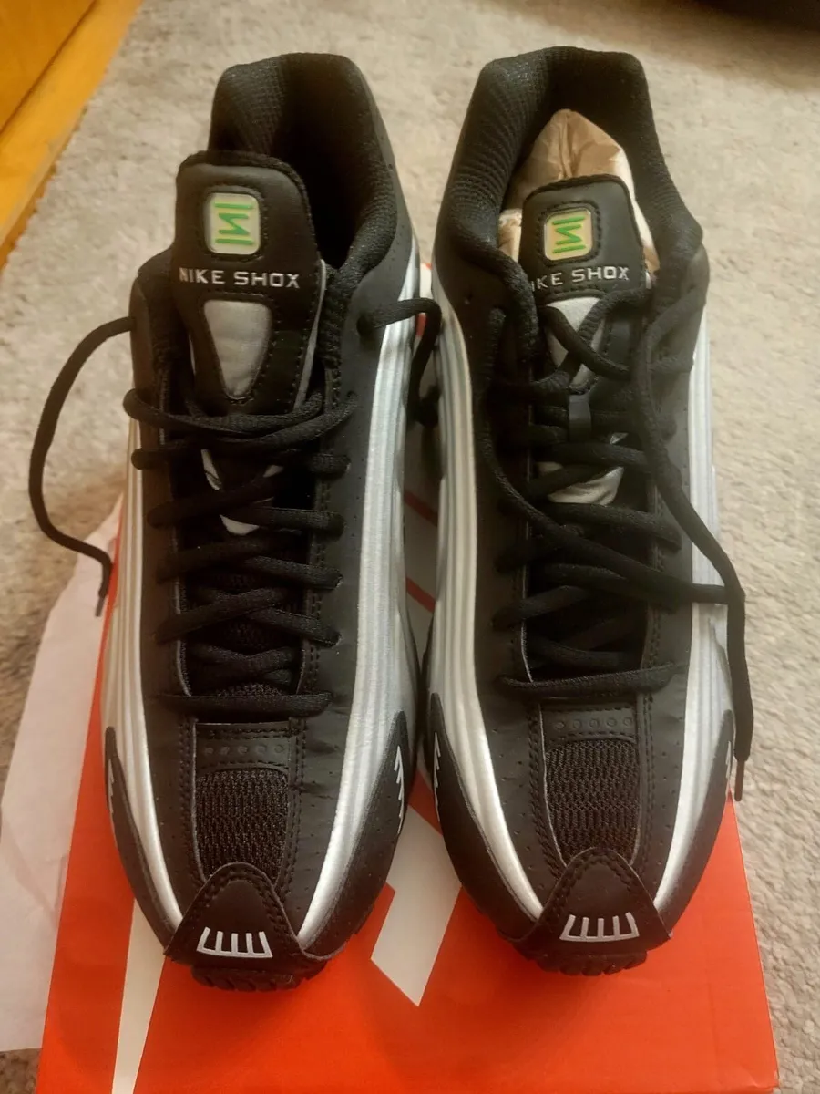 Nike SHOX R4 metallic green - Image 1