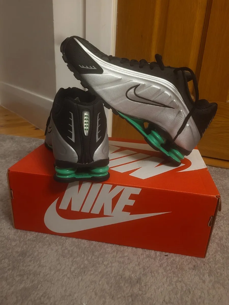 Nike SHOX R4 metallic green - Image 3