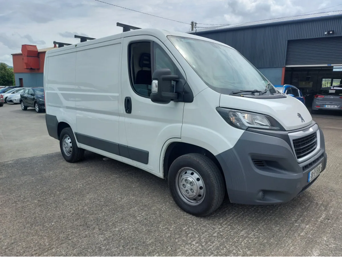 Peugeot Boxer 330 L1 H1 2.0 BLUE HDI 1 110 3DR - Image 2