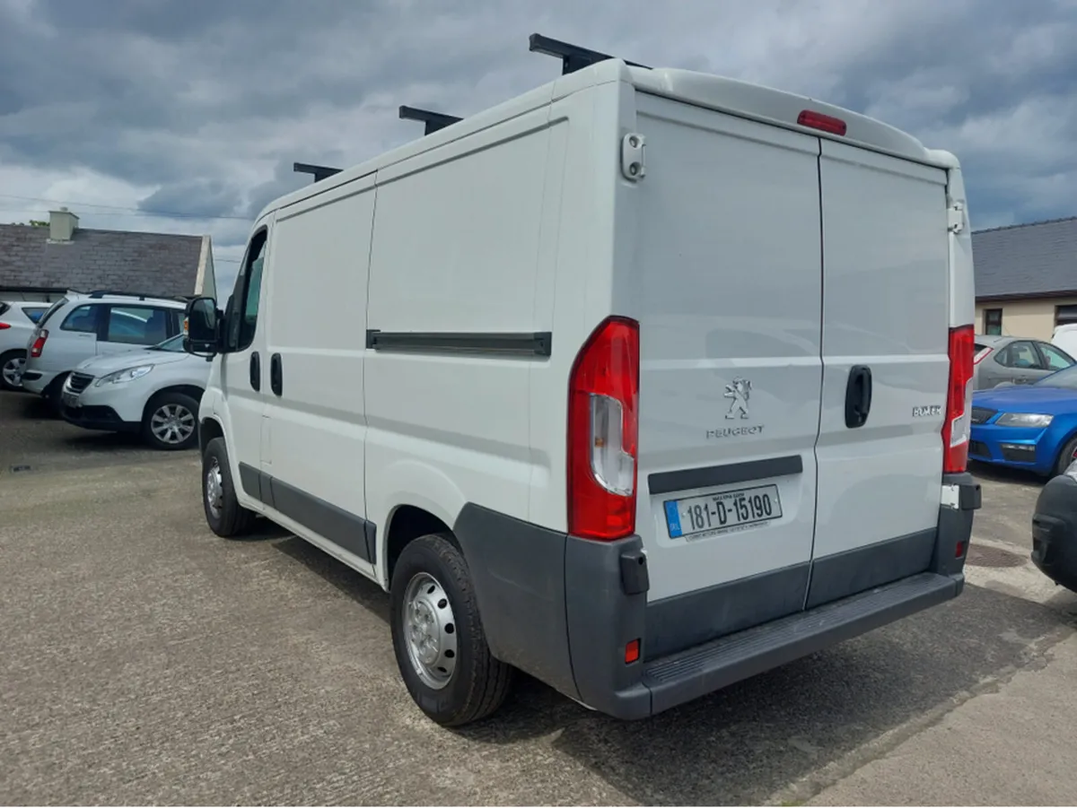 Peugeot Boxer 330 L1 H1 2.0 BLUE HDI 1 110 3DR - Image 4