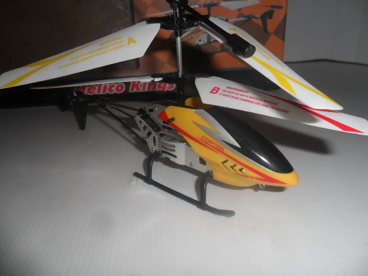 Remote controlled Helicopter - Image 4