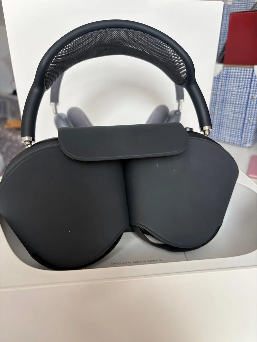 AirPods Max Midnight - Image 4