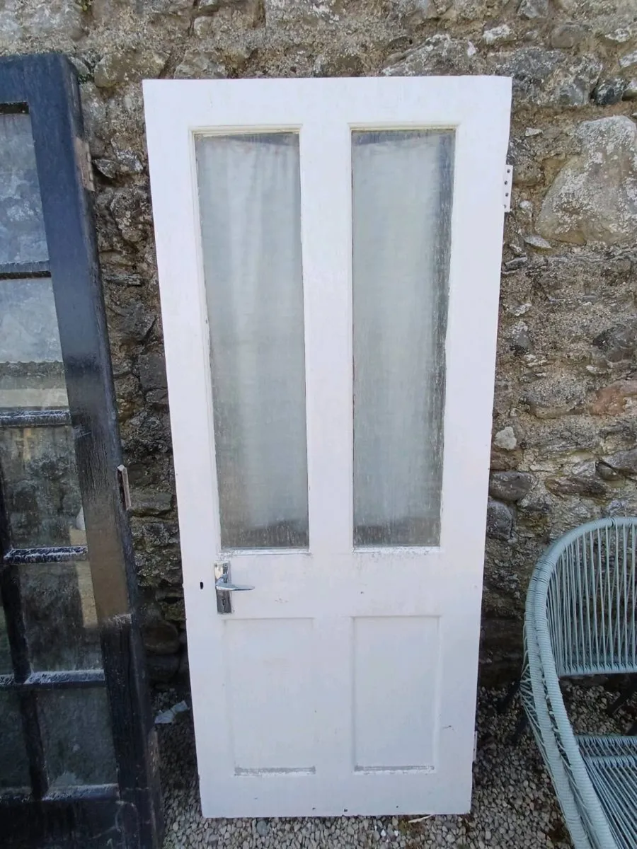 Selection of georgian style teak doors and windows - Image 2