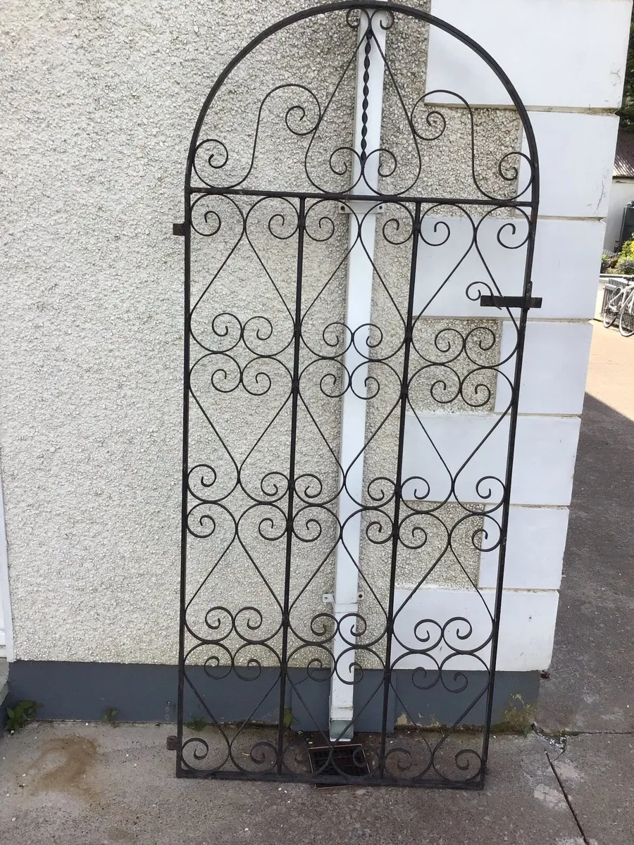 Tall side gate - Image 1