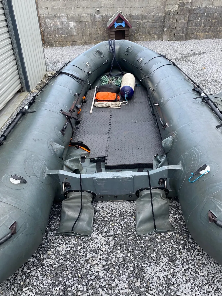 Boat - Image 3