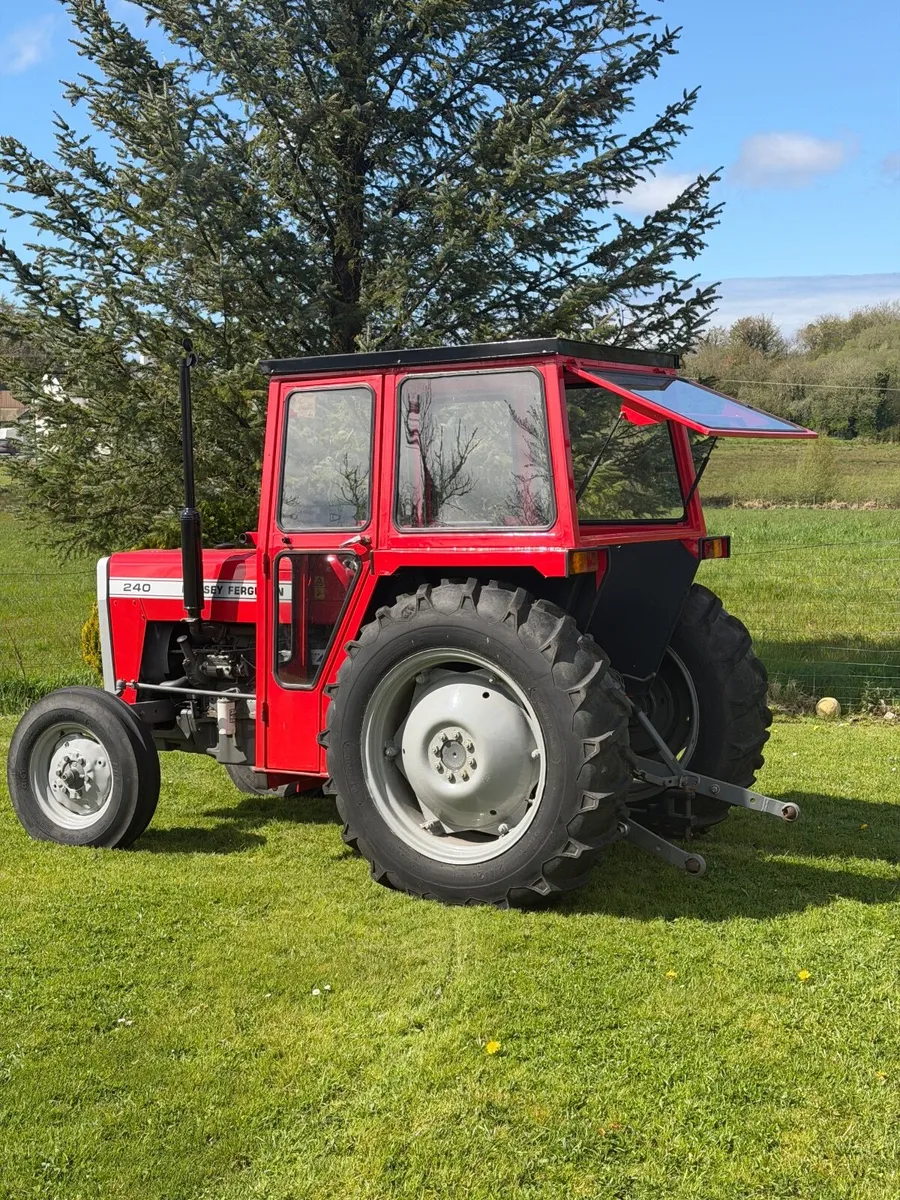 Massey Ferguson 240 - Image 3
