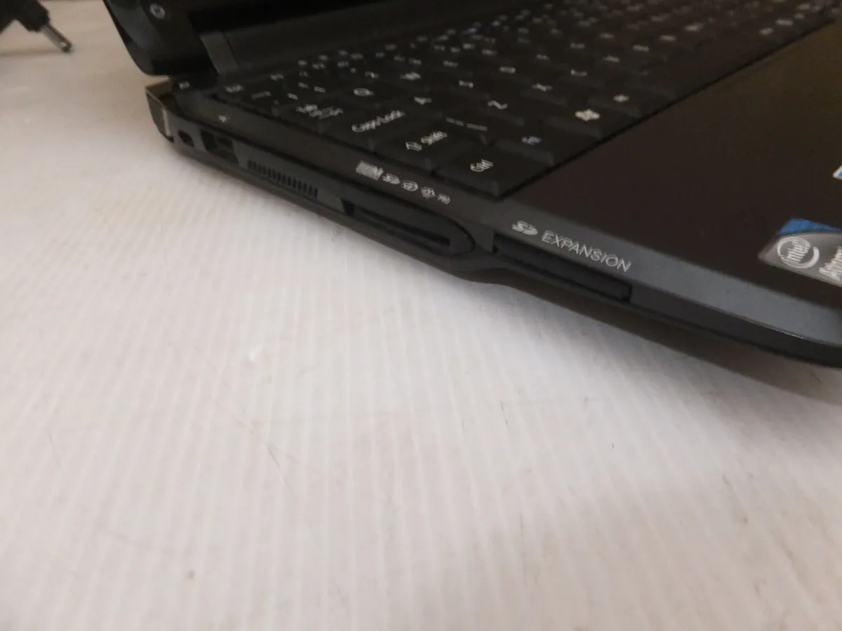 Acer laptop - Image 2