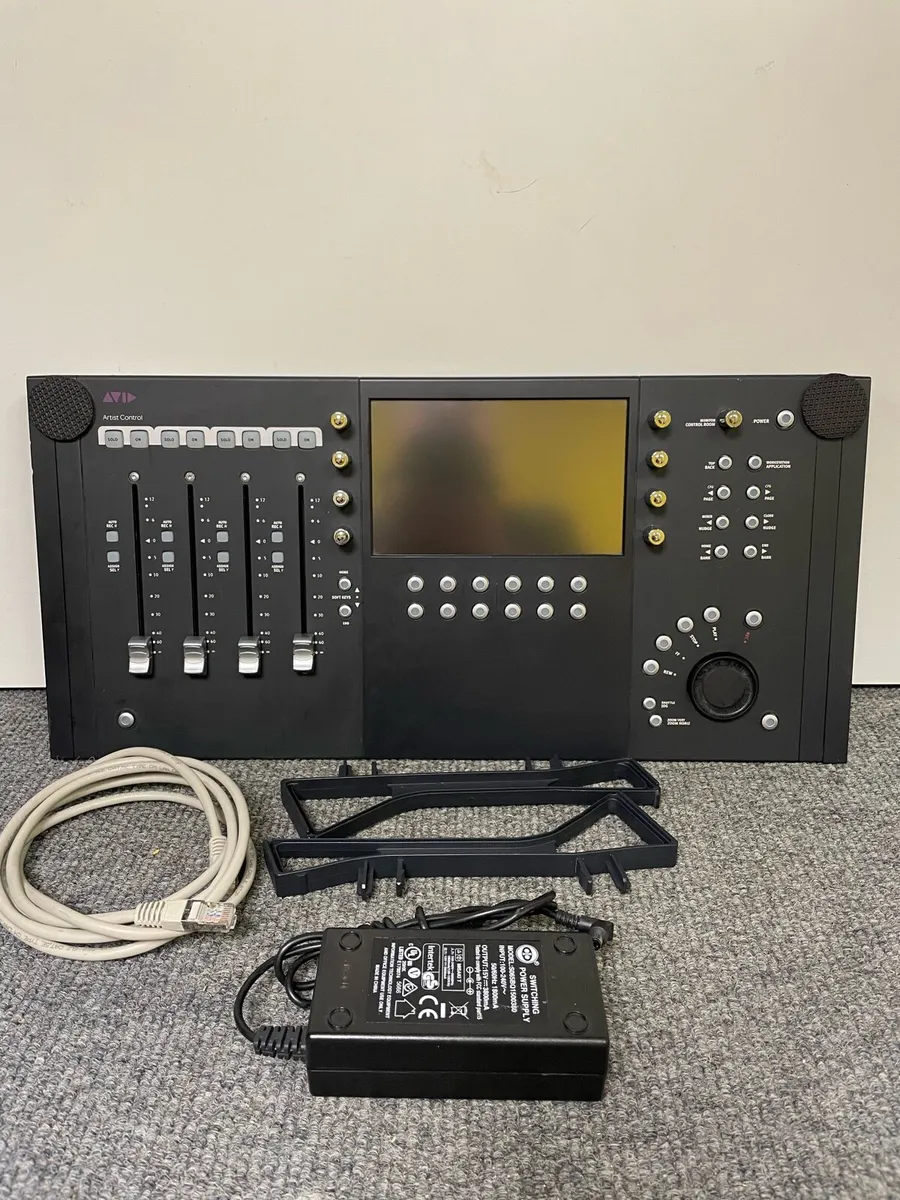 Avid artist control v2 AV Dj controller - Image 2