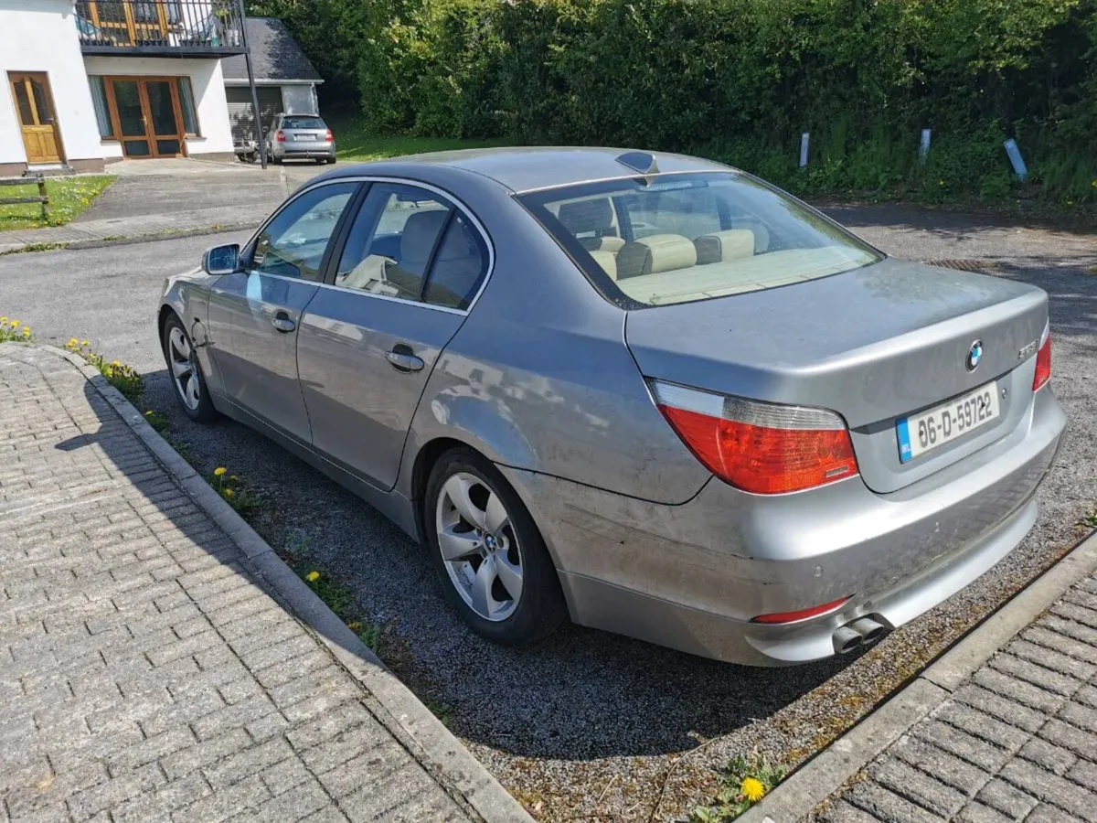 2006 BMW 523i - Image 3