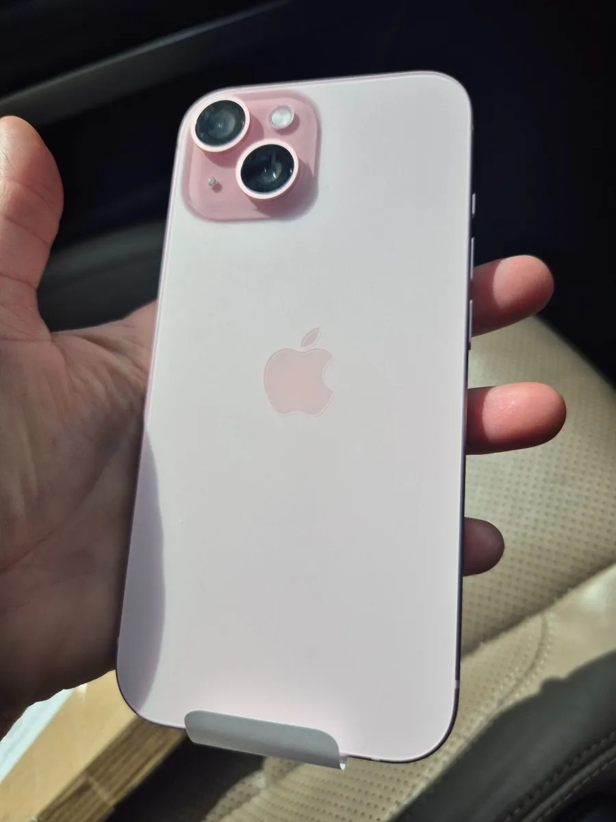 IPHONE 15 PINK BRAND NEW - Image 3