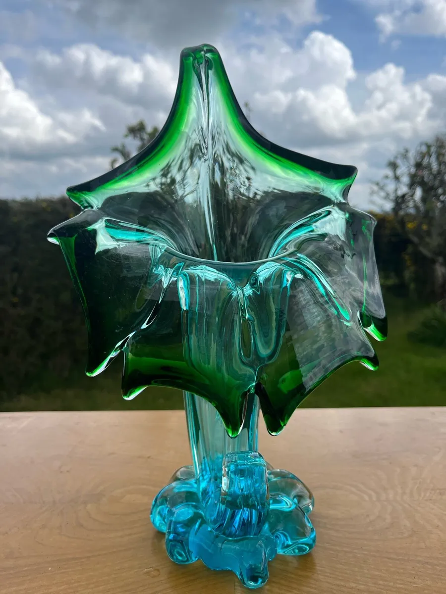 Vintage hand blown art vase - Image 2