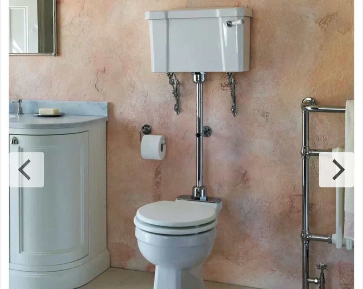 Victorian Style Toilet Cistern - Image 2