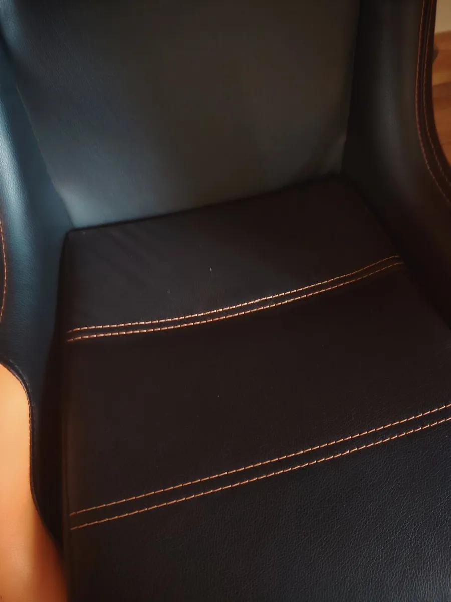 Gaming chair